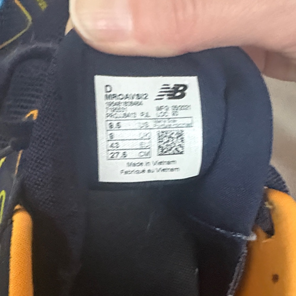 New Balance Dark Blue and Yellow Sneakers - Picture 2 of 4